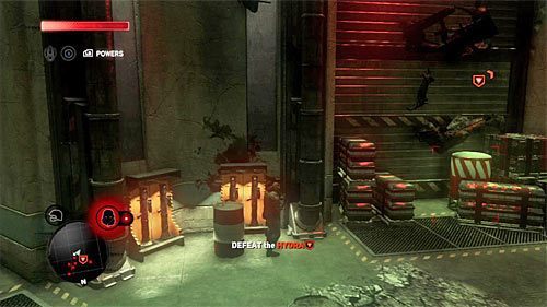 Do atakowania Hydry najlepiej jest wykorzystywać wyrzutnie rakiet porozmieszczane w szafkach na obrzeżach pomieszczenia - 6 - Project Long Shadow | Główny wątek fabularny Prototype 2 - Prototype 2 - poradnik do gry