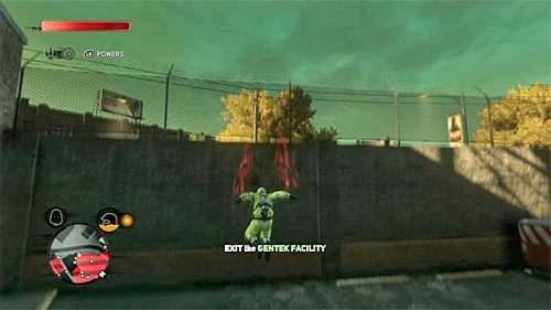 Nie powracaj do głównej bramy ośrodka, tylko w dowolnym miejscu skorzystaj z opcji sprintu (prawy trigger) lub wykonaj długi skok (przytrzymanie przycisku A) w celu pokonania wysokiego płotu (nie powinno to być wystarczające do wszczęcia pościgu) - 1 - Operation - Orions Belt | Misje Blacknet w Prototype 2 - Prototype 2 - poradnik do gry