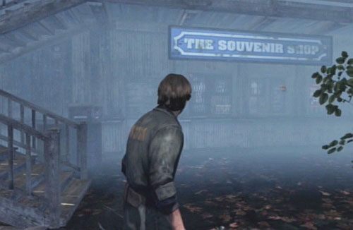 Przejdź pod paletą na dwóch beczkach, a przed sobą ujrzysz tył sklepu z pamiątkami (The Souvenir Shope) - Las - Misja główna - droga do Devils Pitstop | Devils Pitstop - Silent Hill: Downpour - poradnik do gry