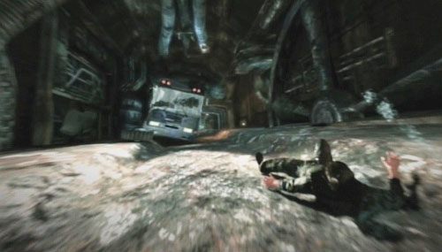 Teraz czeka Cię zjeżdżalnia wodna, na której omijaj przeszkody, trzymając się prawej lub lewej strony - Misja główna - inny wymiar | Devils Pitstop Silent Hill Downpour - Silent Hill: Downpour - poradnik do gry