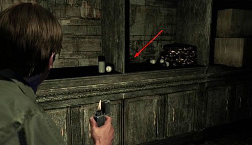 W środku przejdź za ladę i z półki weź Replacement Bulb (Normal/Hard) - Misje poboczne (2) | Silent Hill cz.3 | Silent Hill Downpour - Silent Hill: Downpour - poradnik do gry