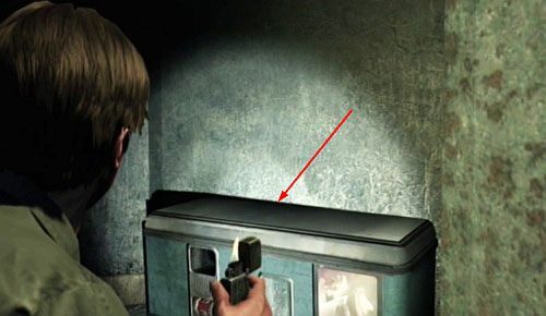 W środku przejdź za ladę po lewej stronie, gdzie przy kasie znajdziesz Money (jeżeli nie podniosłeś Money, wcześniej w Devils Pitstop, teraz możesz kupić batona do misji Homeless) Będąc dalej za ladą, idź w stronę drzwi wejściowych - Misje poboczne (2) | Silent Hill cz.3 | Silent Hill Downpour - Silent Hill: Downpour - poradnik do gry