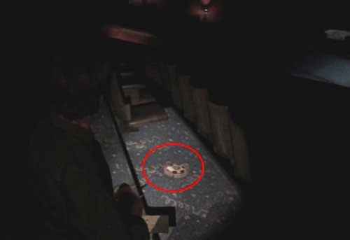 Przejdź przez dziurę i skręć w lewo, aby wejść do sali filmowej - Misje poboczne (2) | Silent Hill cz.3 | Silent Hill Downpour - Silent Hill: Downpour - poradnik do gry