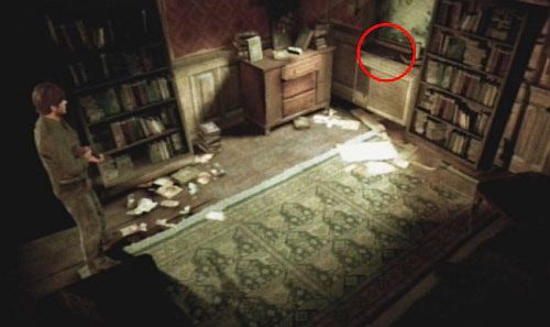 Podążaj chodnikiem do końca ścieżki i wejdź do środka domku - Misje poboczne (2) | Silent Hill cz.3 | Silent Hill Downpour - Silent Hill: Downpour - poradnik do gry