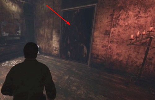Drzwiami na końcu korytarza dojdziesz do sali ze sceną - Misja główna - inny wymiar, pomieszczenie ze sceną | Klasztor - Silent Hill: Downpour - poradnik do gry