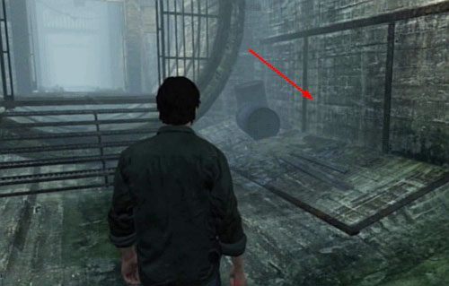W miejscu wskazanym strzałką, znajdziesz Fishing Rod (Normal) - Misje poboczne (1) | Silent Hill cz.4 | Silent Hill Downpour - Silent Hill: Downpour - poradnik do gry