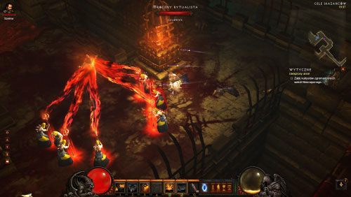 Po chwili dotrzesz do miejsca, gdzie kilku Mrocznych rytualistów za pomocą czarów więzi Nieznajomego - Uwięziony anioł | Zadania - Akt 1 | Solucja Diablo III - Diablo III 2.0 - poradnik do gry