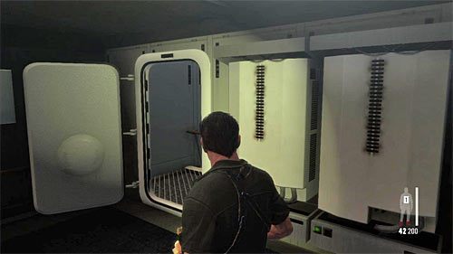 Wyjdź z chłodni i dla odmiany wybierz teraz lewe wyjście z kuchni - Podróż do maszynowni | Rozdział XI | Solucja Max Payne 3 - Max Payne 3 - poradnik do gry