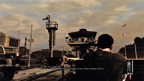 Po odzyskaniu kontroli nad Maxem możesz się zachować na dwa sposoby - Dotarcie do wieżyczki w porcie | Rozdział XI | Solucja Max Payne 3 - Max Payne 3 - poradnik do gry