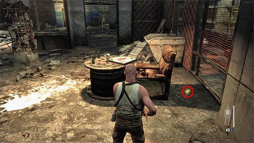 Otwórz znajdujące się na wprost od Ciebie drzwi i ruszaj prosto - Dotarcie do zbrojowni, ładunki na dolnym piętrze | Rozdział XII | Max Payne 3 - Max Payne 3 - poradnik do gry
