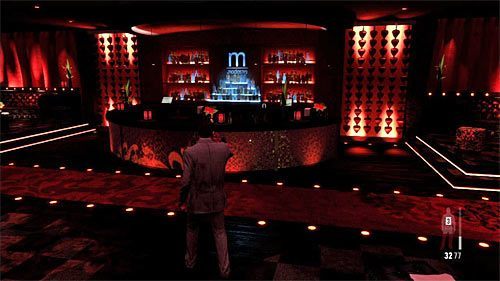 Następnie zbadaj bar zlokalizowany po prawej stronie (powyższy screen) - Przeprawa przez strefę dla VIP-ów | Rozdział II | Solucja Max Payne 3 - Max Payne 3 - poradnik do gry