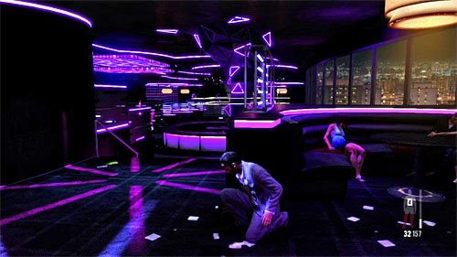 Po odzyskaniu kontroli nad Maxem zacznij od rozprawienia się z czającym się za rogiem pojedynczym bandytą - Eksploracja pierwszej części klubu nocnego | Rozdział II | Solucja Max Payne 3 - Max Payne 3 - poradnik do gry