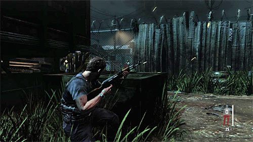 Wybierz ścieżkę prowadzącą pomiędzy kontenerami i nie śpiesz się, bo w okolicy czają się wrogowie - Przeprawa przez obóz | Rozdział V | Solucja Max Payne 3 - Max Payne 3 - poradnik do gry