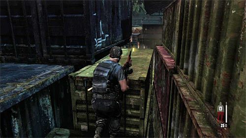 SEKRET 3 [Złota broń - Pistolet maszynowy Micro 9mm 1/3]: Sekret odnajdziesz na kontenerach na prawo od wyjścia z pierwszego magazynu i żeby do niego dotrzeć musisz powspinać się na mniejsze kontenery - Ślady i złote bronie - Rozdział V | Sekrety w Max Payne 3 - Max Payne 3 - poradnik do gry