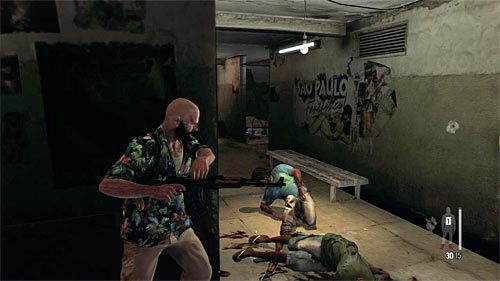 Upewnij się, że zabiłeś wspomnianego wyżej bandytę i skieruj się w stronę przejścia, które było przez niego pilnowane - Wydostanie się z klubu | Rozdział VII | Solucja Max Payne 3 - Max Payne 3 - poradnik do gry