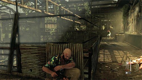Gdy tylko odzyskasz kontrolę nad Maxem pobiegnij prosto - Bitwy w magazynie | Rozdział VII | Solucja Max Payne 3 - Max Payne 3 - poradnik do gry