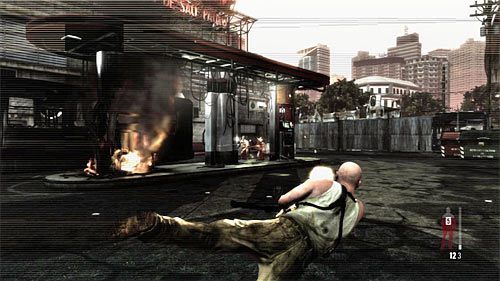Możesz się teraz zachować na dwa sposoby - Bitwa w pobliżu stacji benzynowej | Rozdział X | Solucja Max Payne 3 - Max Payne 3 - poradnik do gry