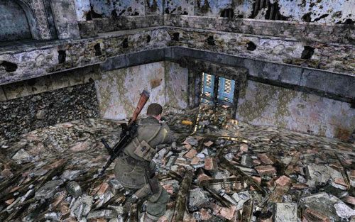 W pierwszym budynku na rogu skrzyżowania [#3] - Misja 7 | Butelki i Sztaby złota w Sniper Elite V2 - Sniper Elite V2 - poradnik do gry