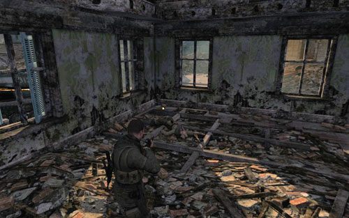 W rogu ruin na środku placu [#9] - Misja 7 | Butelki i Sztaby złota w Sniper Elite V2 - Sniper Elite V2 - poradnik do gry