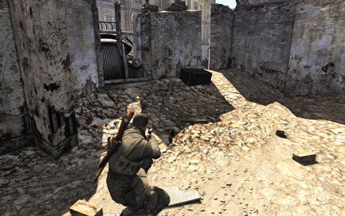 Czołgaj się dalej - jednak rób to bardzo, bardzo powoli - Misja 1 - Konwój Schoneberga (1) | Opis przejścia Sniper Elite V2 - Sniper Elite V2 - poradnik do gry