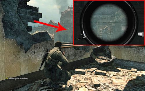 Nim opuścisz startowy budynek zerknij w stronę kopuły muzeum [#2], a dokładniej jego zniszczonej części - butelka stoi na głazach - Misja 3 | Butelki i Sztaby złota w Sniper Elite V2 - Sniper Elite V2 - poradnik do gry