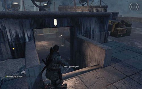 Na stoliku w pomieszczeniu na środku dachu [#10] - Misja 6 | Butelki i Sztaby złota w Sniper Elite V2 - Sniper Elite V2 - poradnik do gry