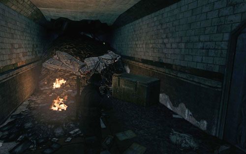 W jednym z tuneli (zawalonym) [#6] pod obiektem centralnym - Misja 8 | Butelki i Sztaby złota w Sniper Elite V2 - Sniper Elite V2 - poradnik do gry