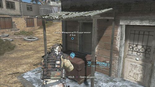 Po przejściu przez mur wpadniemy na opustoszałe podwórko - Misja 1 Nimble Guardian (3) | Opis przejścia Ghost Recon - Future Soldier - Tom Clancys Ghost Recon: Future Soldier - poradnik do gry