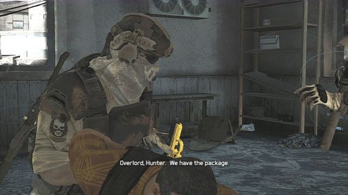 Handlarz narkotyków zostanie oddany nam pod opiekę i będziemy musieli go za sobą ciągnąć osłaniając się przy pomocy pistoletu - Misja 1 Nimble Guardian (3) | Opis przejścia Ghost Recon - Future Soldier - Tom Clancys Ghost Recon: Future Soldier - poradnik do gry