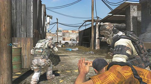 Kolejny etap zmagać to przedzieranie się uliczką przez cywili i eliminowanie nadciągających wrogów - Misja 1 Nimble Guardian (3) | Opis przejścia Ghost Recon - Future Soldier - Tom Clancys Ghost Recon: Future Soldier - poradnik do gry