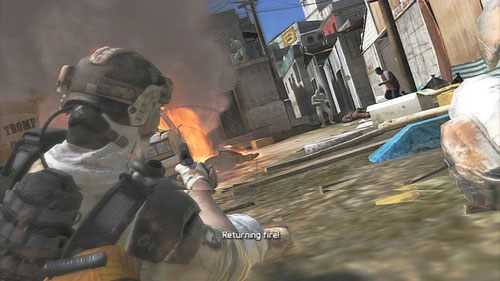 Gdy wejdziemy na ulicę zostaniemy powaleni przez eksplozję - Misja 1 Nimble Guardian (3) | Opis przejścia Ghost Recon - Future Soldier - Tom Clancys Ghost Recon: Future Soldier - poradnik do gry