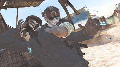 Podążając za VIP-em zobaczymy jak towarzyszący mu strażnik zacznie się oddalać - Misja 2 Subtle Arrow (2) | Opis przejścia Ghost Recon - Future Soldier - Tom Clancys Ghost Recon: Future Soldier - poradnik do gry