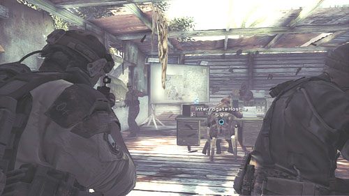 Gdy będziemy na pozycji wydajemy rozkaz do ataku i wchodzimy do budynku eliminując przy tym najemników - Misja 3 Noble Tempest (1) | Opis przejścia Ghost Recon - Future Soldier - Tom Clancys Ghost Recon: Future Soldier - poradnik do gry