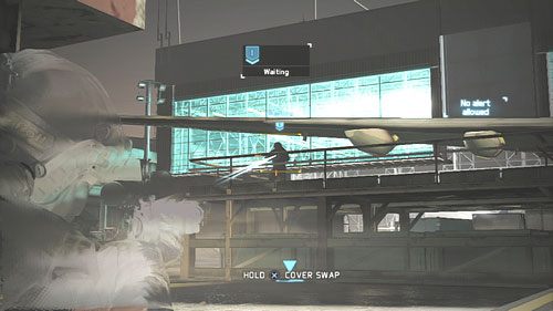 Po dokonaniu zwiadu ściągamy żołnierza stojącego pod skrzydłem samolotu tuż obok nas - Misja 6 Firefly Rain (2) | Opis przejścia Ghost Recon - Future Soldier - Tom Clancys Ghost Recon: Future Soldier - poradnik do gry