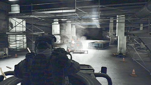 Uciekając z lotniska, naszym głównym celem będzie eliminowanie wrogich pojazdów - Misja 6 Firefly Rain (3) | Opis przejścia Ghost Recon - Future Soldier - Tom Clancys Ghost Recon: Future Soldier - poradnik do gry