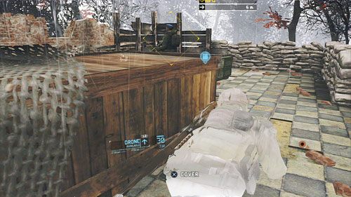 Następnie wchodzimy do budynku drzwiami, które jeszcze przed chwilą były patrolowane i udajemy się na piętro by zabić żołnierza z RPG - Misja 7 Ember Hunt (1) | Opis przejścia Ghost Recon - Future Soldier - Tom Clancys Ghost Recon: Future Soldier - poradnik do gry