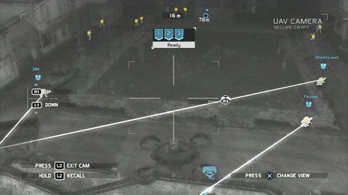 Gdy wyeliminujemy pierwszych przeciwników schodzimy po schodach w dół, oznaczamy trzech żołnierzy chowających się za murkiem i pozbywamy się ich jednoczesnym strzałem - Misja 7 Ember Hunt (2) | Opis przejścia Ghost Recon - Future Soldier - Tom Clancys Ghost Recon: Future Soldier - poradnik do gry