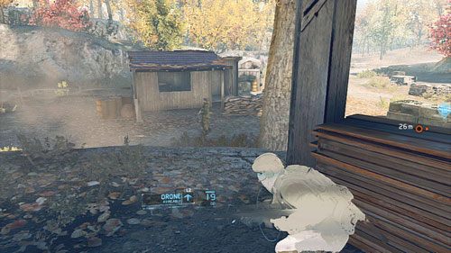 Podchodzimy do maszyny do cięcia bali i czekamy na żołnierza udającego się do niewielkiej chaty zaraz obok nas - Misja 9 Valiant Hammer (1) | Opis przejścia Ghost Recon - Future Soldier - Tom Clancys Ghost Recon: Future Soldier - poradnik do gry