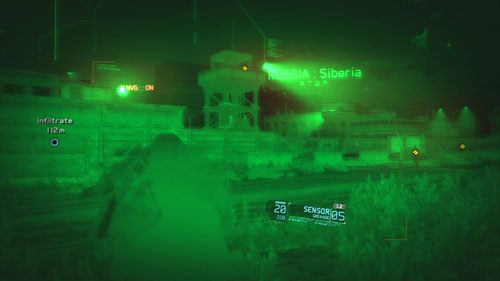 Widząc mury więzienia zdecydowanym krokiem (cały czas w kamuflażu) kierujemy się wprost pod wieżę strażniczą i trzymając się ogrodzenia podchodzimy pod bramę wjazdową - Misja 10 Gallant Thief (1) | Opis przejścia Ghost Recon - Future Soldier - Tom Clancys Ghost Recon: Future Soldier - poradnik do gry