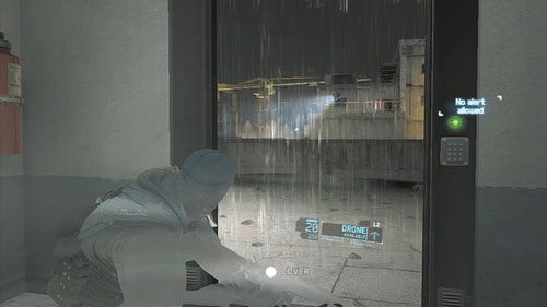 Otwartymi w ten sposób drzwiami wychodzimy na powierzchnię - Misja 10 Gallant Thief (1) | Opis przejścia Ghost Recon - Future Soldier - Tom Clancys Ghost Recon: Future Soldier - poradnik do gry