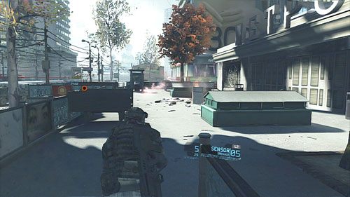 Po oczyszczeniu kolejnego fragmentu drogi udajemy się po schodach po prawej na lekkie wzniesienie - Misja 11 Invisible Bear (2) | Opis przejścia Ghost Recon - Future Soldier - Tom Clancys Ghost Recon: Future Soldier - poradnik do gry