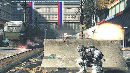 Po oczyszczeniu ulicy udajemy się do przejścia podziemnego ostrożnie z niego wychodząc wpadniemy na pojazd opancerzony - Misja 11 Invisible Bear (2) | Opis przejścia Ghost Recon - Future Soldier - Tom Clancys Ghost Recon: Future Soldier - poradnik do gry