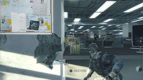 Następnie zajmujemy osłoniętą pozycję i wraz z kompanami zdejmujemy żołnierzy zasiadających za działkami - Misja 11 Invisible Bear (3) | Opis przejścia Ghost Recon - Future Soldier - Tom Clancys Ghost Recon: Future Soldier - poradnik do gry