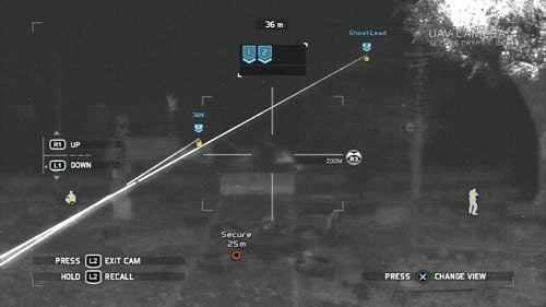 Podchodząc pod bramę dostrzeżemy pilnujących ją przeciwników - Misja 12 Shattered Mountain (1) | Opis przejścia Ghost Recon - Future Soldier - Tom Clancys Ghost Recon: Future Soldier - poradnik do gry