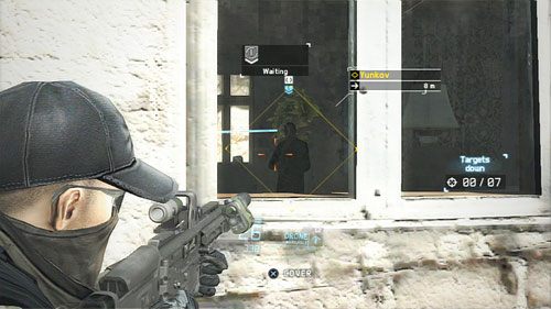 Gdy pozbędziemy się obstawy, szukamy w budynku naszego celu i ściągamy go przez okno - Misja 12 Shattered Mountain (1) | Opis przejścia Ghost Recon - Future Soldier - Tom Clancys Ghost Recon: Future Soldier - poradnik do gry