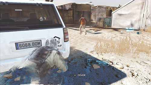 Jak tylko nasz cel oddali się z jednym ze strażników podkradamy się pod drugiego obchodząc samochód i zabijamy go bezszelestnie - Misja 2 Subtle Arrow (2) | Wyzwania w Ghost Recon - Future Soldier - Tom Clancys Ghost Recon: Future Soldier - poradnik do gry
