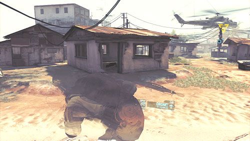 Naszym drugim celem jest samotny żołnierz chowający się w budynku bezszelestnie go ściągamy i znajdujemy sobie bezpieczny kącik do wypuszczenia drona - Misja 3 Noble Tempest (2) | Wyzwania w Ghost Recon - Future Soldier - Tom Clancys Ghost Recon: Future Soldier - poradnik do gry