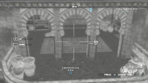 Po oczyszczeniu terenu razem z kompanami ustawiamy się dookoła świetlika i wypuszczamy drona - Misja 4 Tiger Dust | Wyzwania w Ghost Recon - Future Soldier - Tom Clancys Ghost Recon: Future Soldier - poradnik do gry