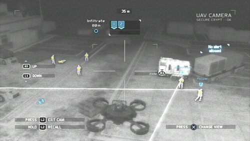 Jak tylko pozbędziemy się pierwszego wroga oznaczamy dwóch żołnierzy po prawej stronie - Misja 6 Firefly Rain (2) | Wyzwania w Ghost Recon - Future Soldier - Tom Clancys Ghost Recon: Future Soldier - poradnik do gry