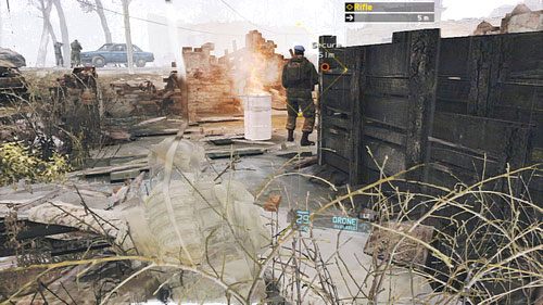 Następnym naszym celem jest samotny żołnierz stojący przy płonącej beczce - Misja 7 Ember Hunt (2) | Wyzwania w Ghost Recon - Future Soldier - Tom Clancys Ghost Recon: Future Soldier - poradnik do gry